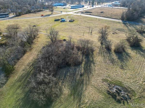 1100 CLARK ST, Lebanon, MO 65536