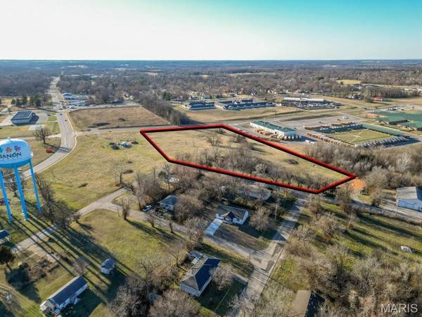 1100 CLARK ST, Lebanon, MO 65536