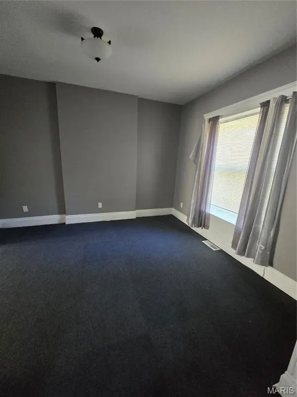 1412 Rowan AVE, St Louis, MO 63112