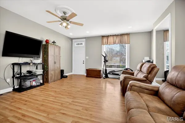 3521 Michigan AVE, St Louis, MO 63118