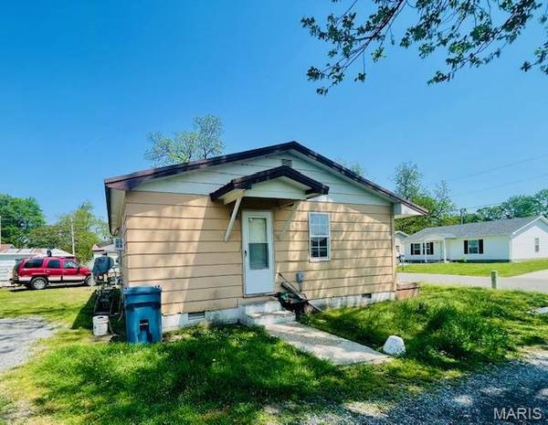 944 Brush Prairie RD, New Madrid, MO 63869