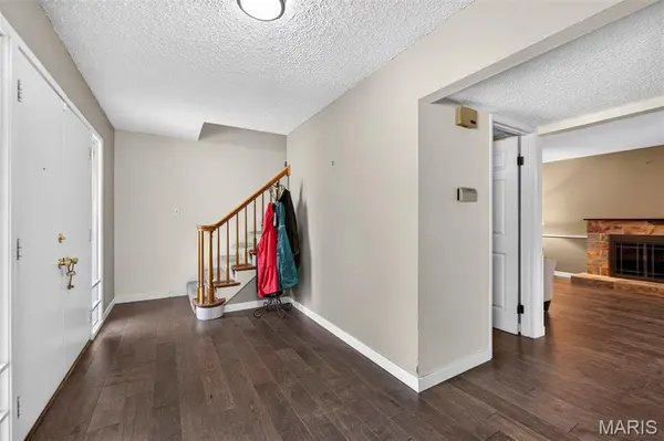 1261 Jade Wind CIR, Ballwin, MO 63011