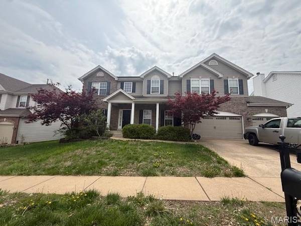 4398 Ventura Place DR, St Louis, MO 63128