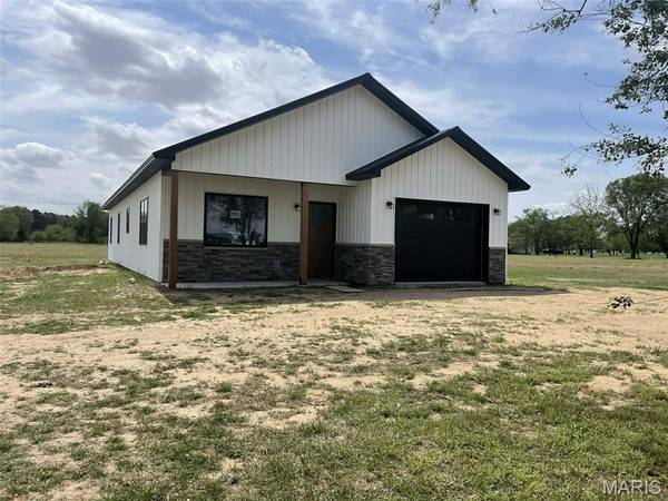 907 Arnold, Malden, MO 63863
