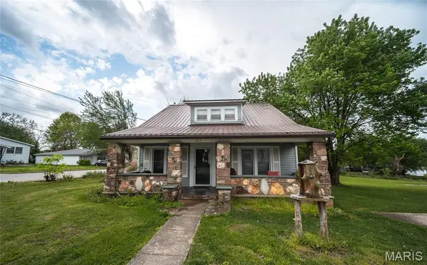 705 E Gibbs ST, Salem, MO 65560