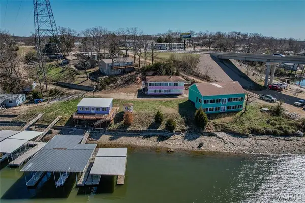 88 Accurate AVE, Sunrise Beach, MO 65079