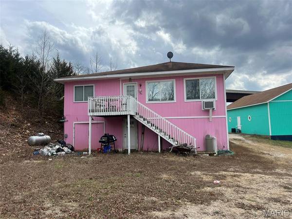 88 Accurate AVE, Sunrise Beach, MO 65079