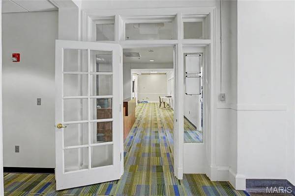 301 Broadway ST #2B, Cape Girardeau, MO 63701