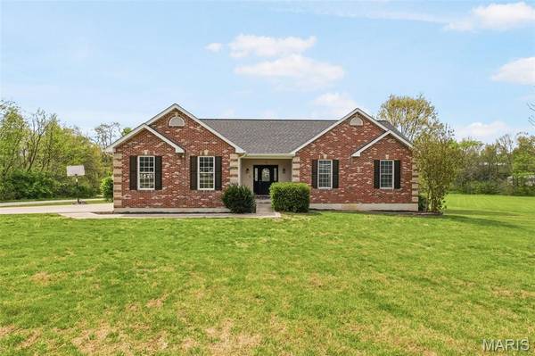 5 Hannah Ridge TRL, Elsberry, MO 63343