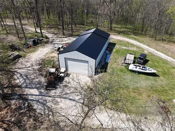 1194 Shelby 185, Philadelphia, MO 63463