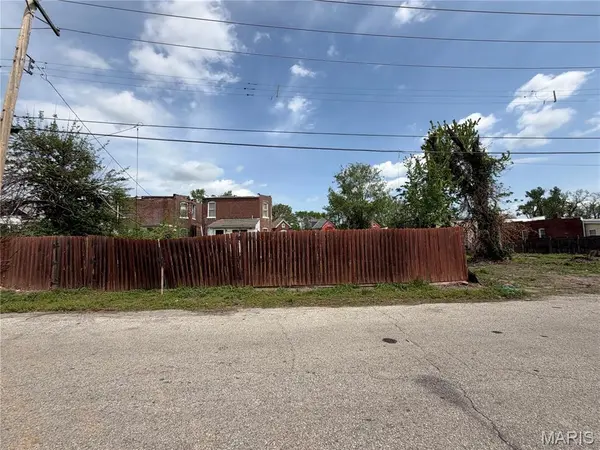 4816 Highland AVE, St Louis, MO 63113