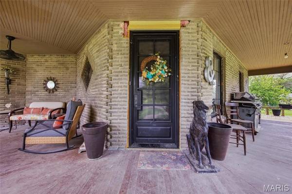 201 Main ST, Laddonia, MO 63352