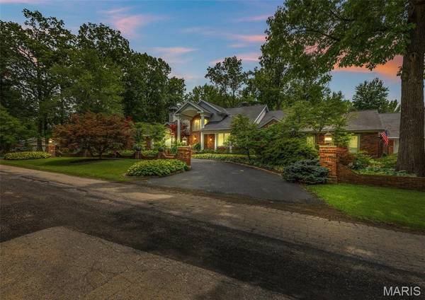 556 Oak Terrace DR, Farmington, MO 63640