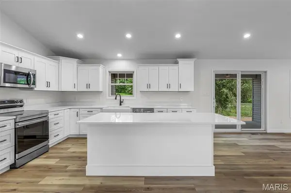 1133 Bell Mountain DR, Farmington, MO 63640