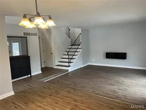 1152 Rue La Chelle WALK #1152, Creve Coeur, MO 63141