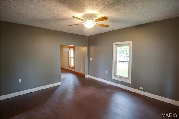 334 E Malone ST, Palmyra, IL 62674