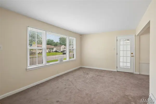 10200 Coburg Lands DR, Bellefontaine Nghbrs, MO 63137