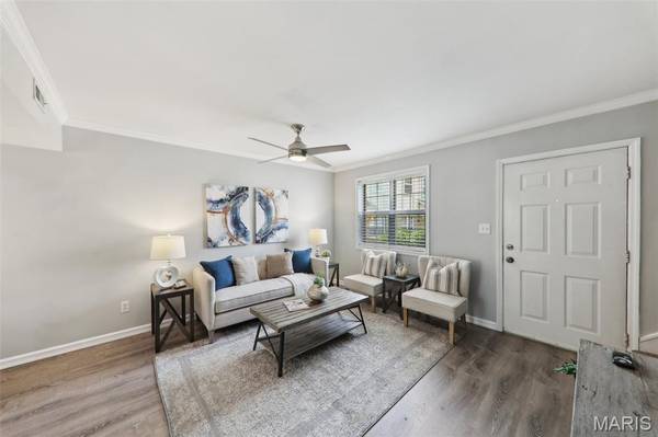 8854 Flamingo CT, St Louis, MO 63144
