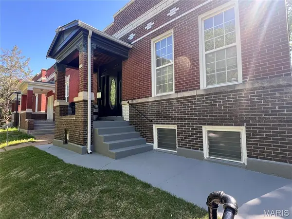 3930 Pennsylvania AVE, St Louis, MO 63118