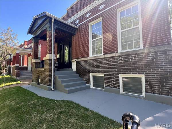 3930 Pennsylvania AVE, St Louis, MO 63118