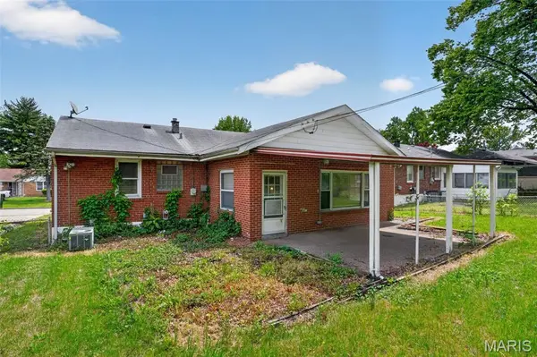 9243 Filibert DR, Bellefontaine Nghbrs, MO 63137