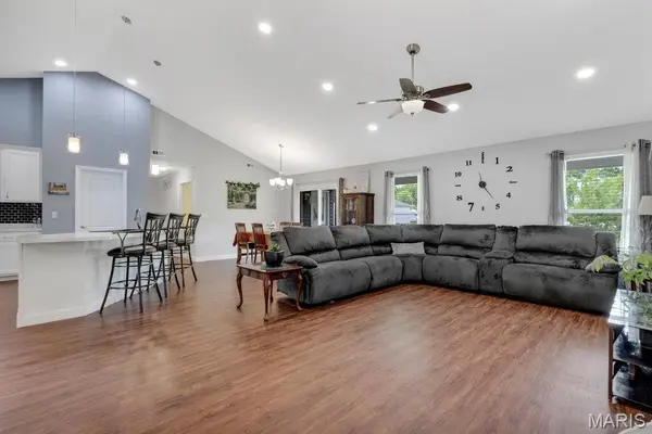 207 E Foreman ST, Jonesburg, MO 63351