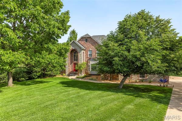 759 Heatherstone DR, High Ridge, MO 63049
