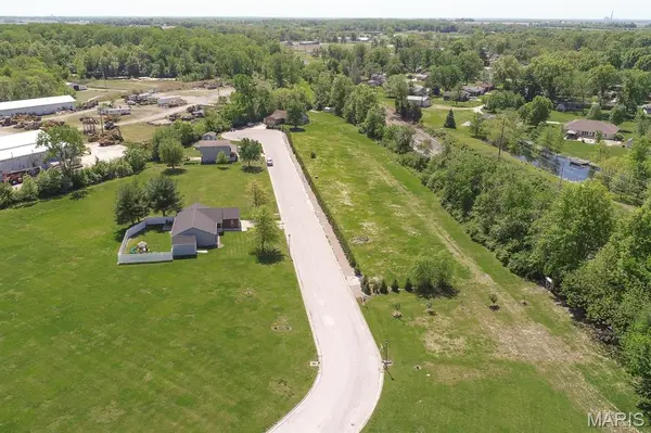 821 Mariana, New Athens, IL 62264