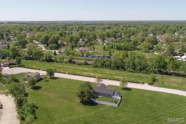 821 Mariana, New Athens, IL 62264