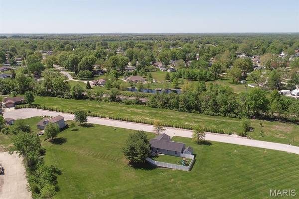 821 Mariana, New Athens, IL 62264