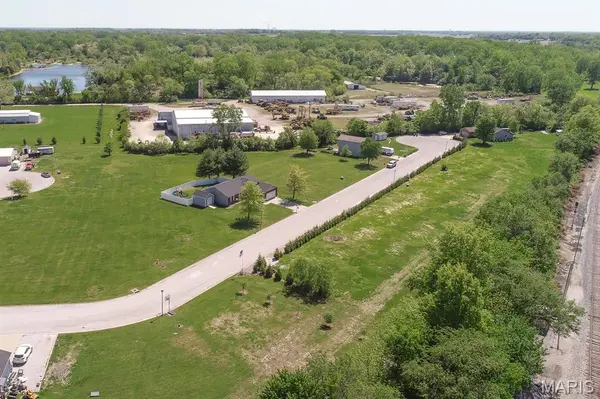 821 Mariana, New Athens, IL 62264