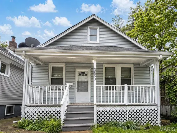 3860 Neosho ST, St Louis, MO 63116