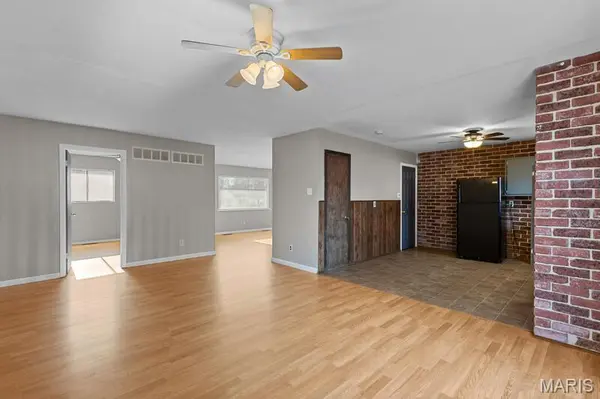 1155 Mullanphy RD, Florissant, MO 63031