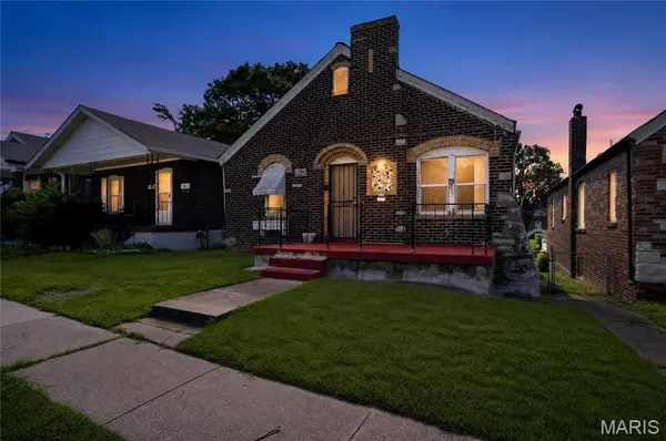 3502 West PL, St Louis, MO 63121