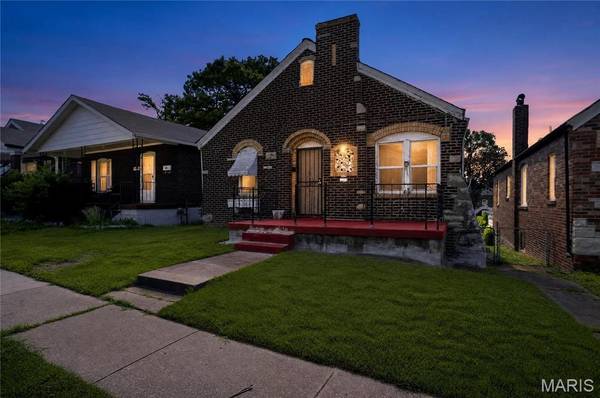 3502 West PL, St Louis, MO 63121