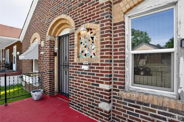 3502 West PL, St Louis, MO 63121