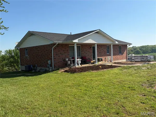 4529 Highway 50, Leslie, MO 63056
