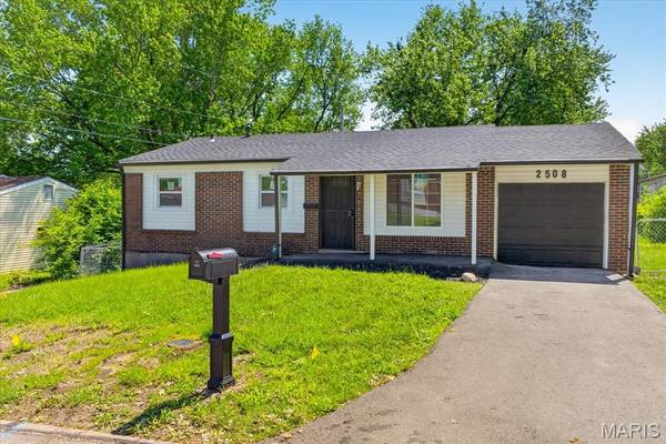 2508 Countess DR, St Louis, MO 63136