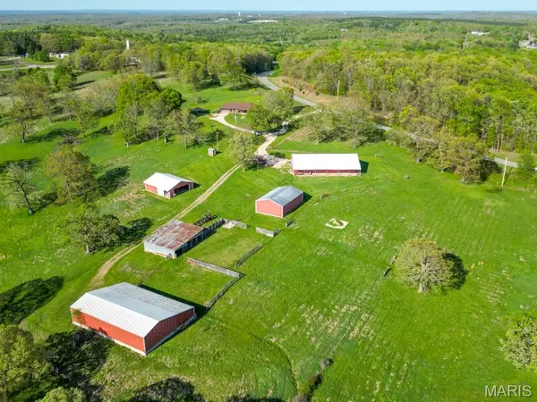 28495 Highway 17, Laquey, MO 65534