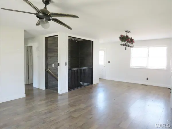 1140 Sycamore LN, St Clair, MO 63077