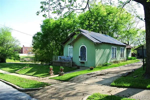 812 Benton ST, Poplar Bluff, MO 63901