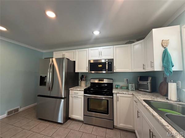 2637 Hopper RD, Cape Girardeau, MO 63701