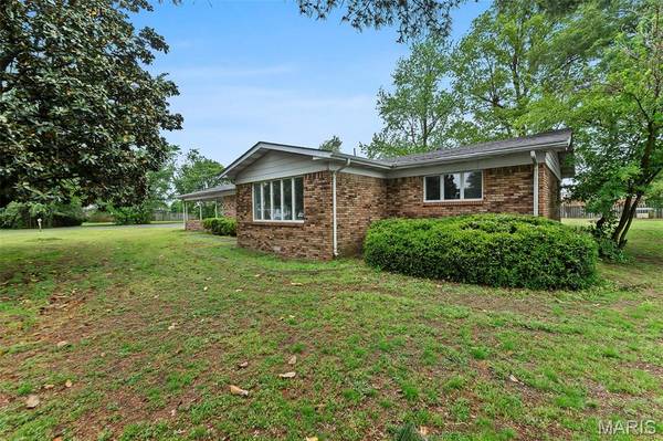 2101 Burge ST, Malden, MO 63863