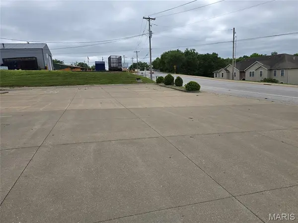 151 Independence DR, Union, MO 63084