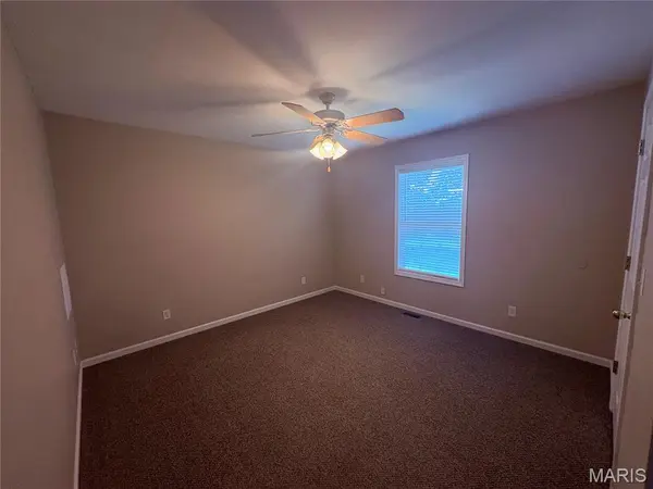 20901 Lacombe RD, Waynesville, MO 65583