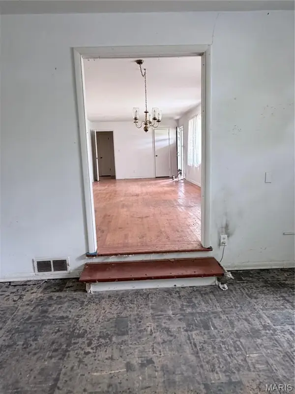 6 Elm Tree Terrace TER, Mexico, MO 65265