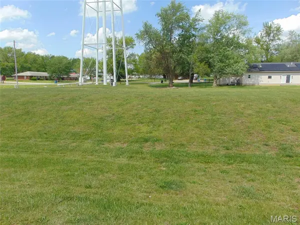 103 Meadow, Ava, IL 62907