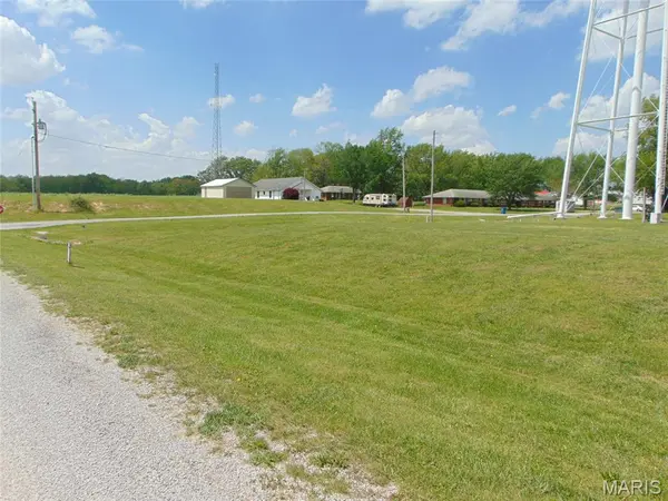 103 Meadow, Ava, IL 62907