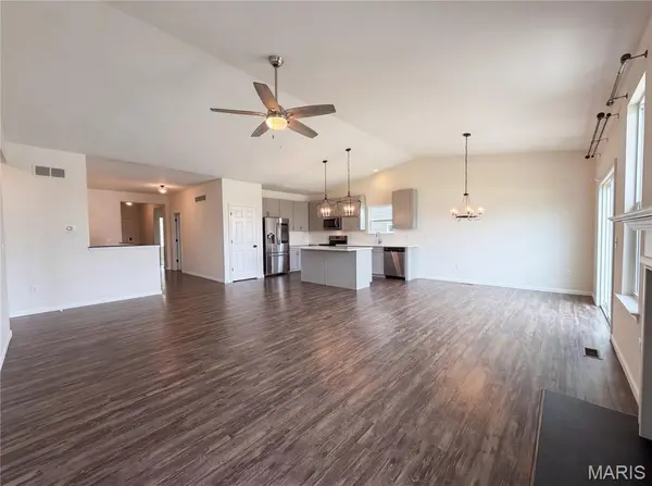 1034 Sweet River DR, St Paul, MO 63366