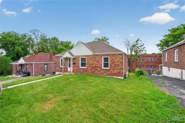 5512 Belridge CT, St Louis, MO 63136